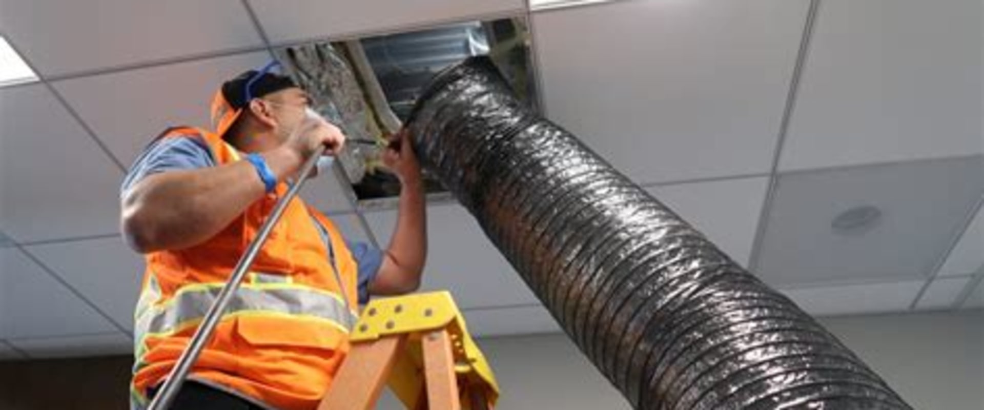 Duct Cleaning Versus Duct Repair: Which Does My Lake Mary Home Need First?